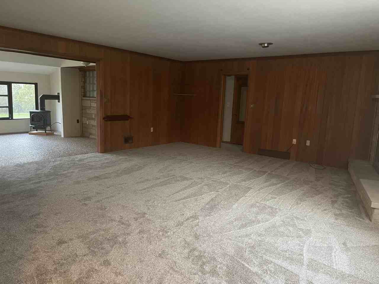 737 E Riddle Ave #1 - Photo 2 of 10