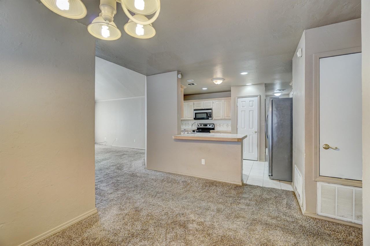 2733 Tealwood Dr #1 - Photo 7 of 14