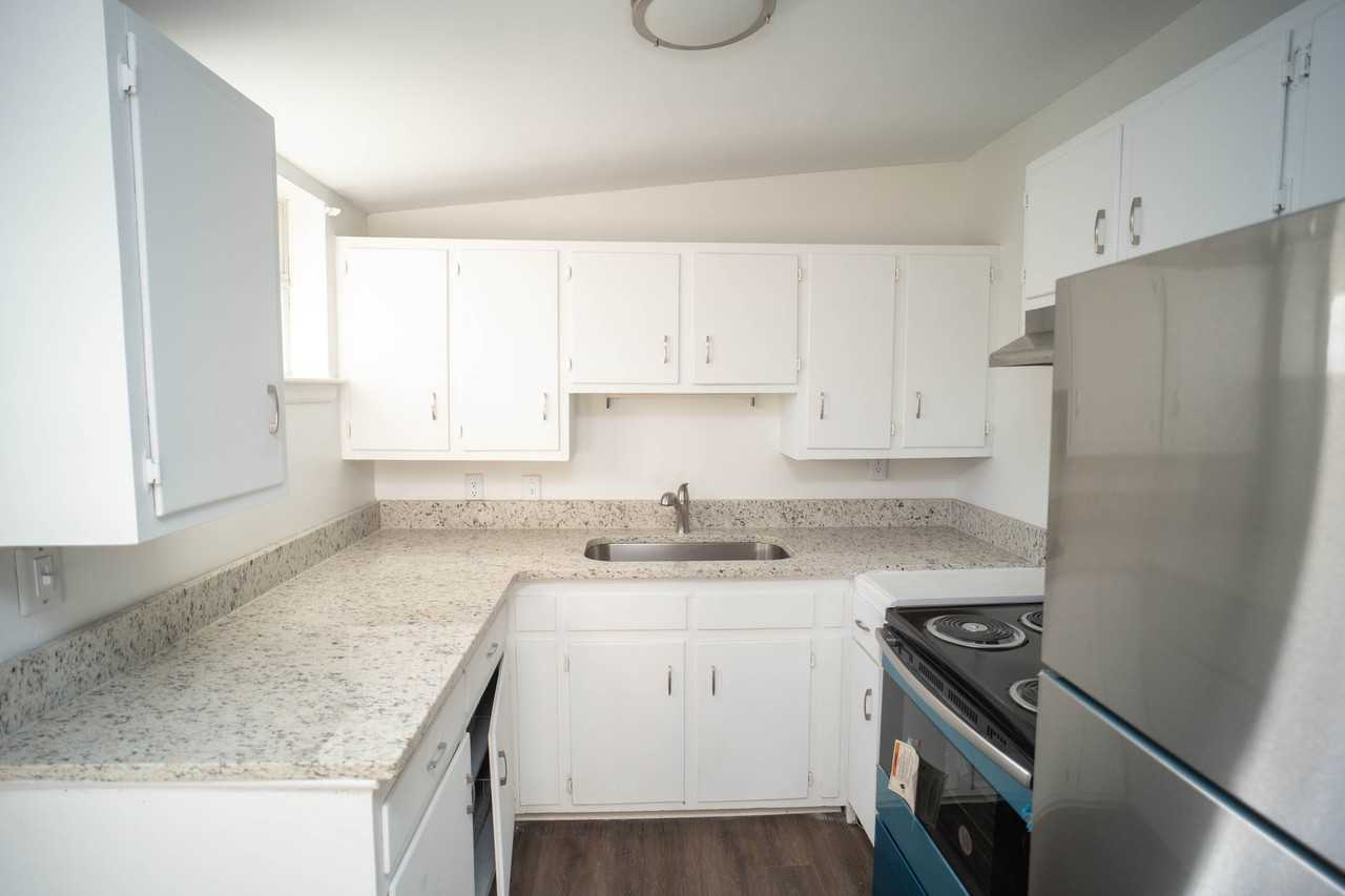 700 16th Ave #1 - Photo 7 of 21