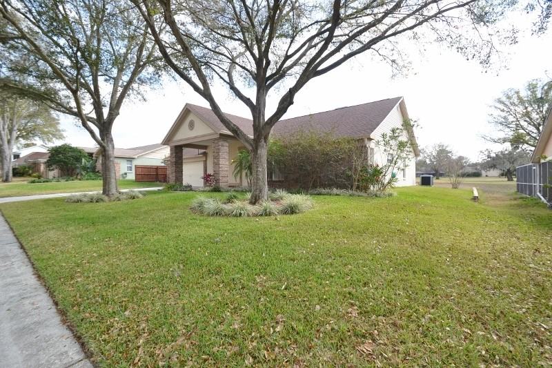 2609 Brianholly Dr - Photo 2 of 16