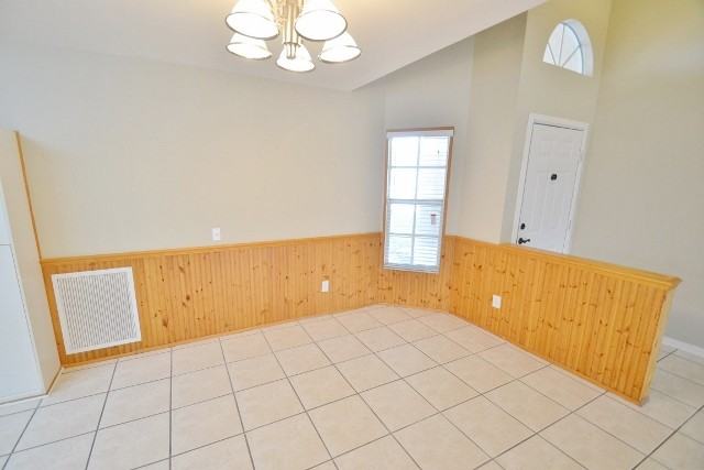 1928 Kettler Dr - Photo 3 of 11