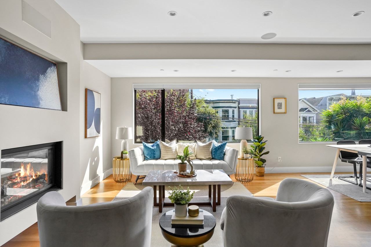 420 Noe St #2B - Photo 3 of 17