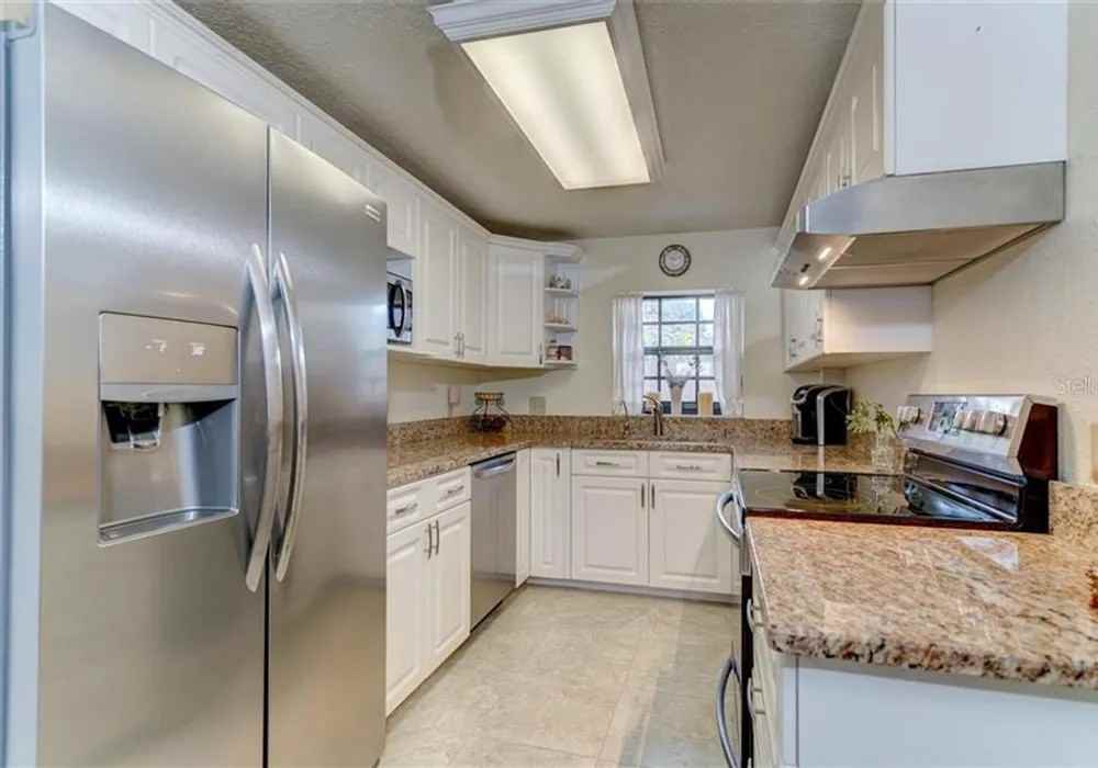 203 162nd Ave - Photo 3 of 13