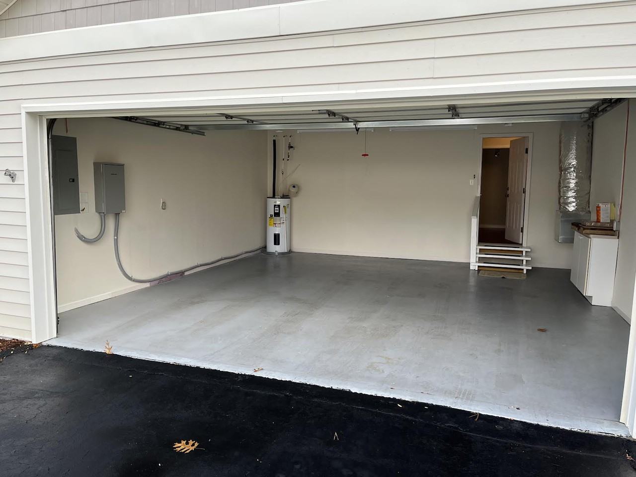 255 Highland Golf Dr - Photo 2 of 14