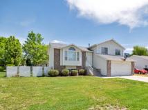 1932 Nw - Photo 1 of 1