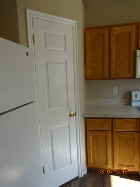 1932 Nw - Photo 4 of 19