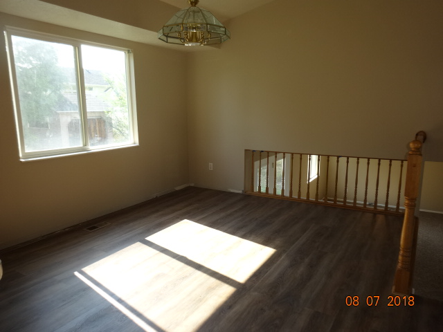 1932 Nw - Photo 7 of 19