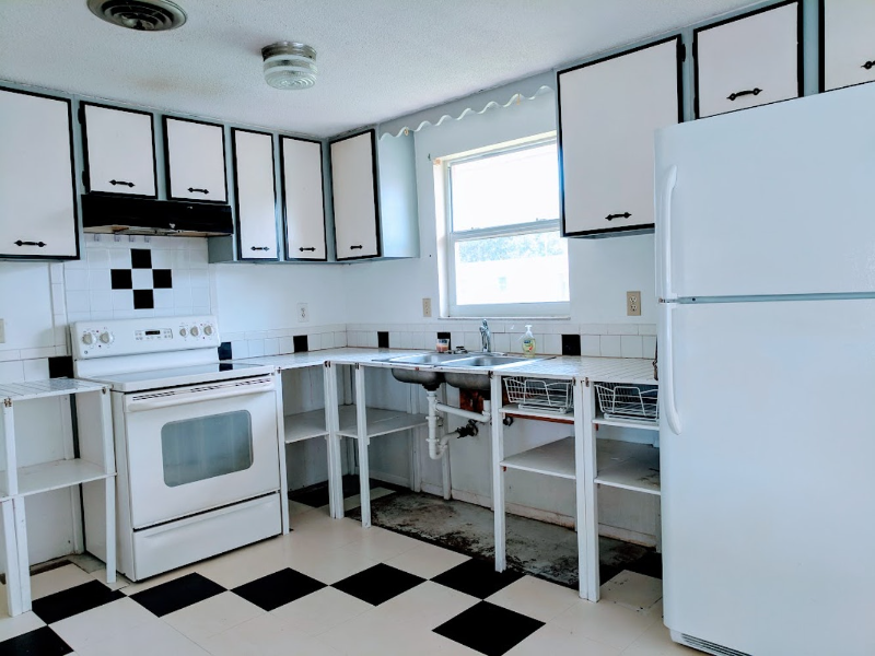 8283 Pelican Rd - Photo 5 of 37