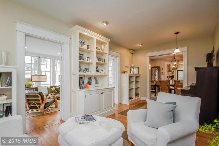 5904 Bellona Ave - Photo 3 of 19