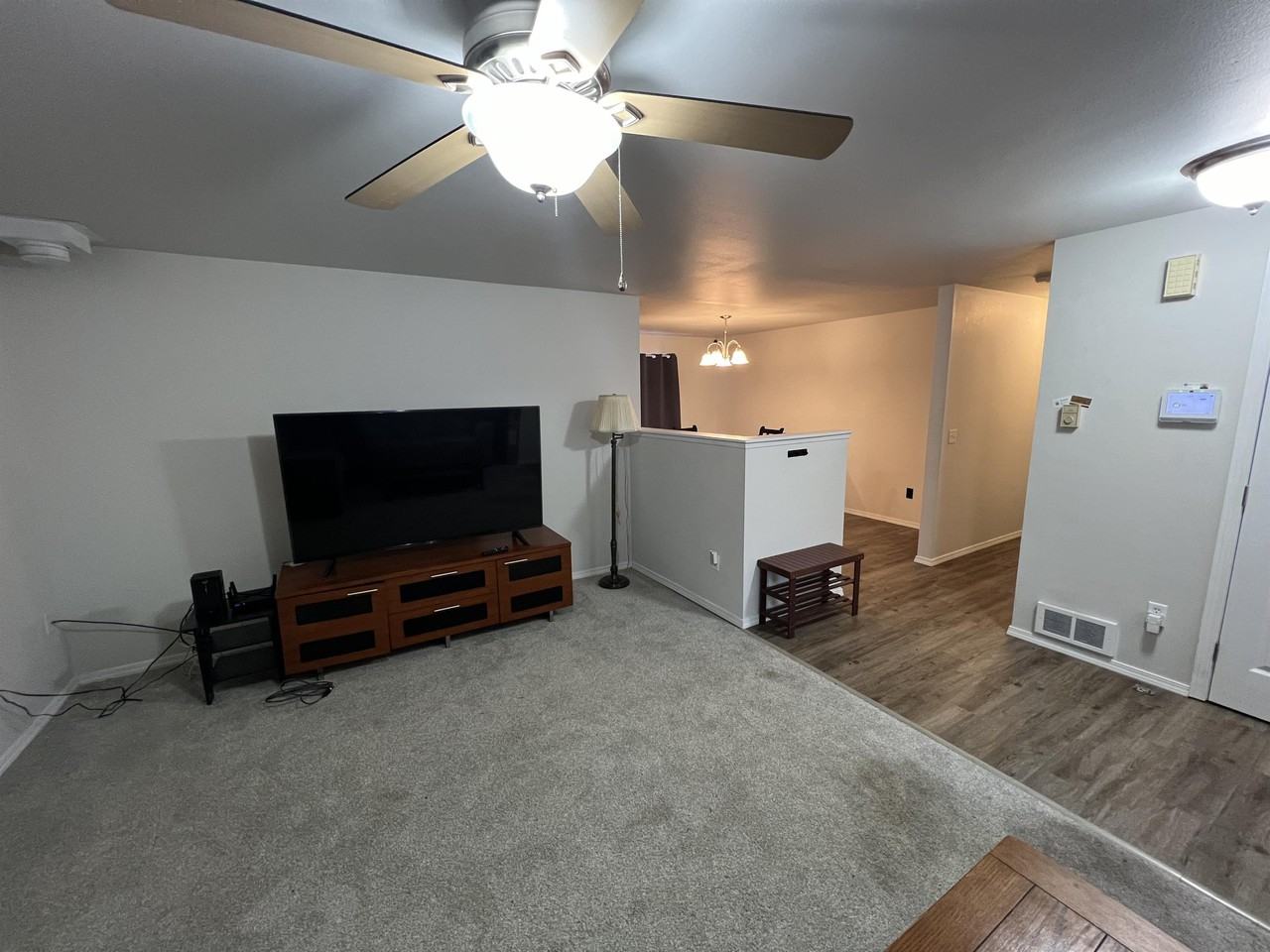 1018 Sw Shannon Dr #1 - Photo 5 of 17