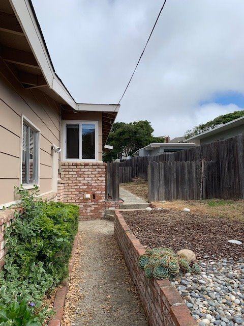 1485 Plumas Ave - Photo 2 of 11