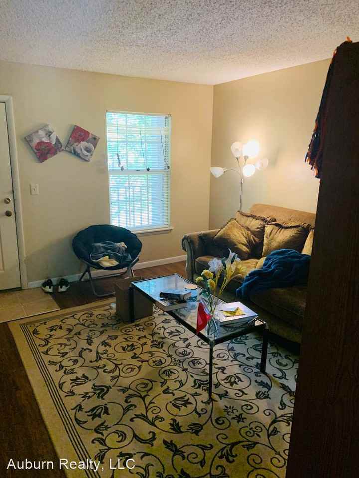 166 Lakewood Commons 166 East University Drive - K204 #K204