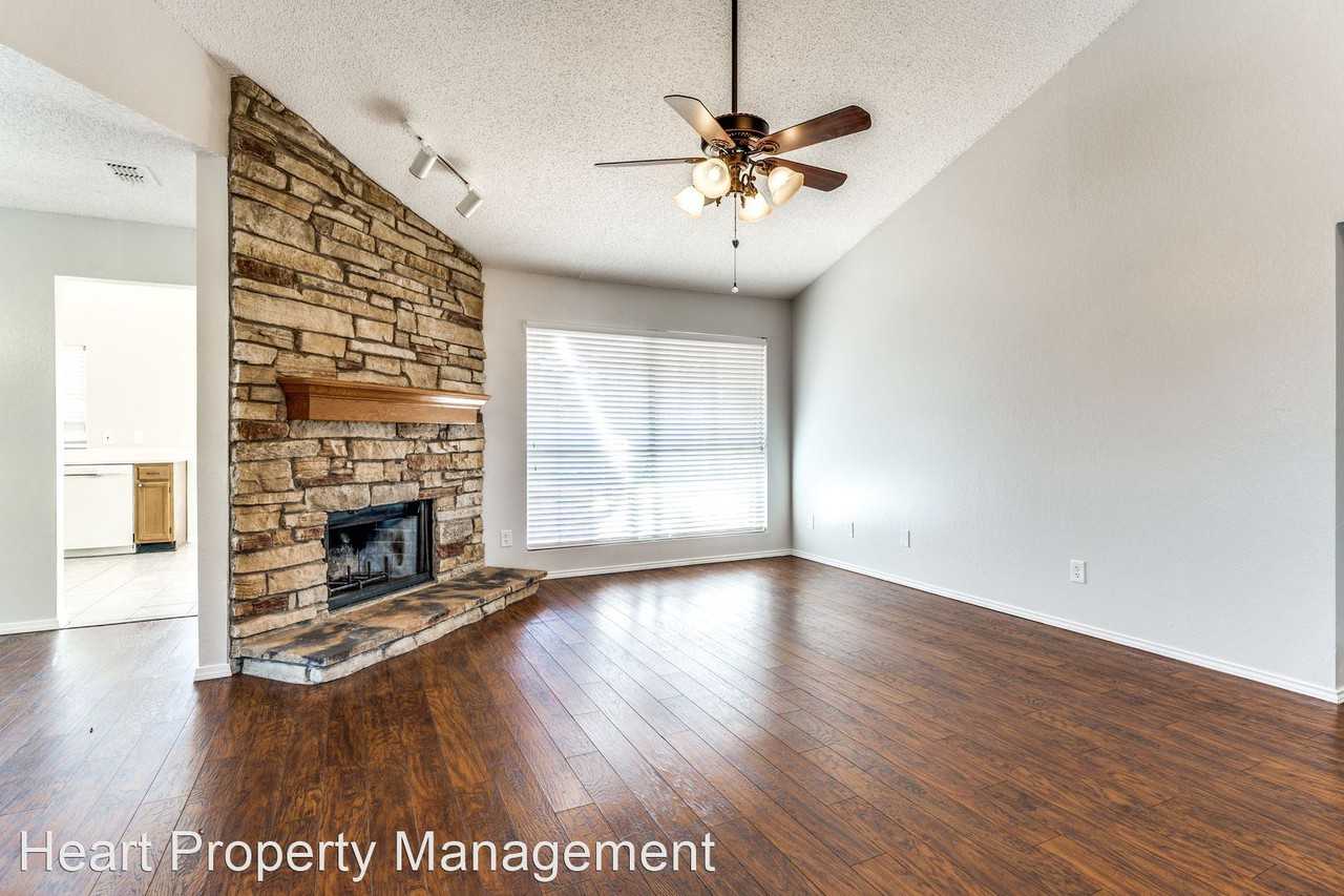 5907 Berwick Ct - Photo 3 of 25