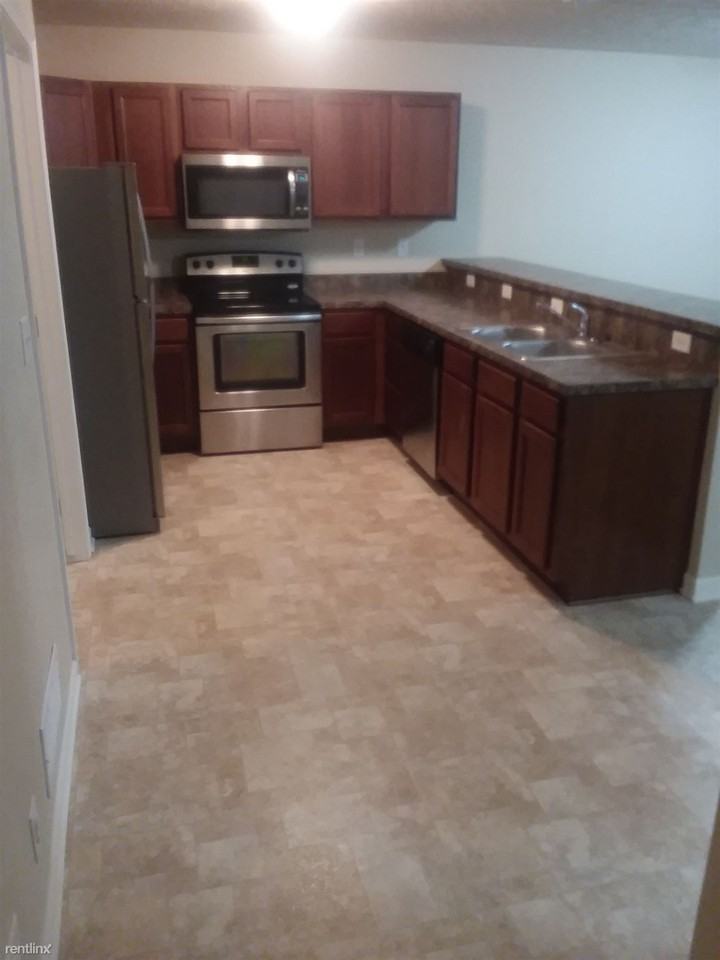 2119 W Kostal Ct - Photo 2 of 10