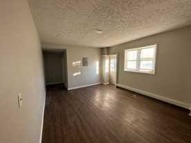 817 S Main St #E - Photo 1 of 1