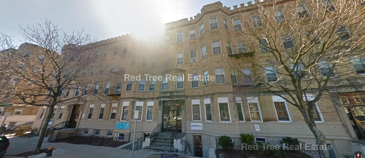 64 Brighton Ave #112 - Photo 4 of 6