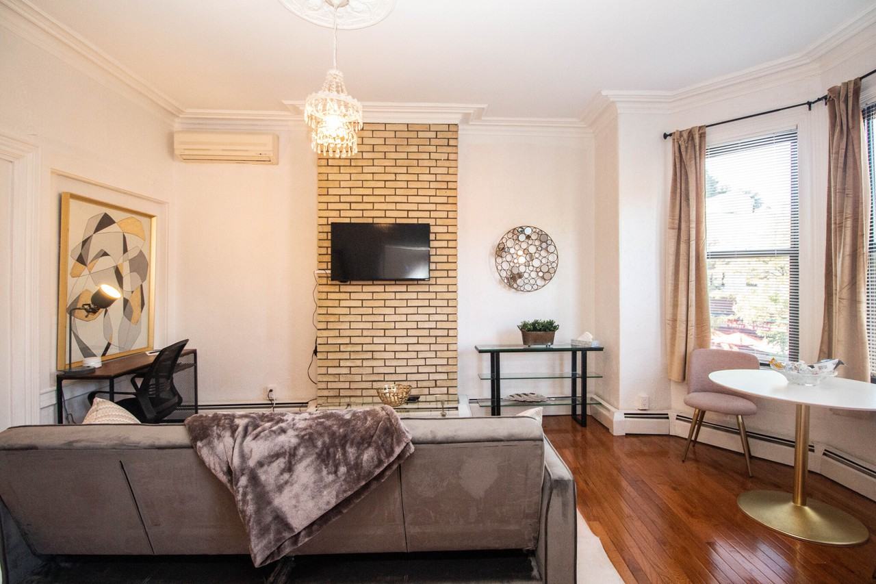 282 Washington St #3 - Photo 2 of 20