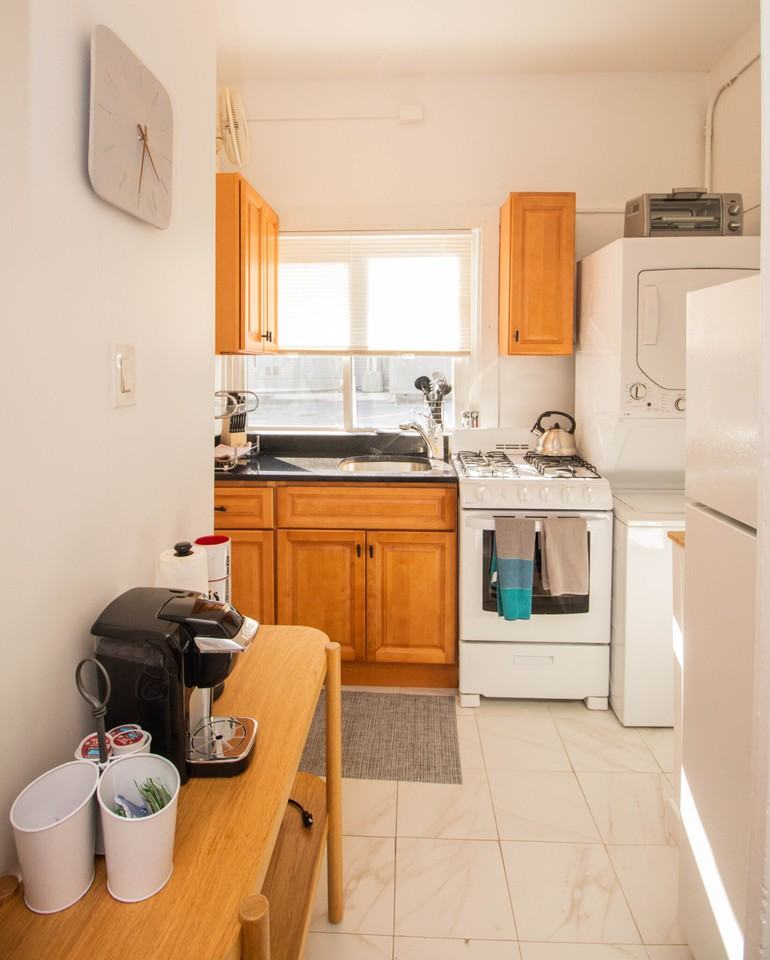 282 Washington St #3 - Photo 6 of 11