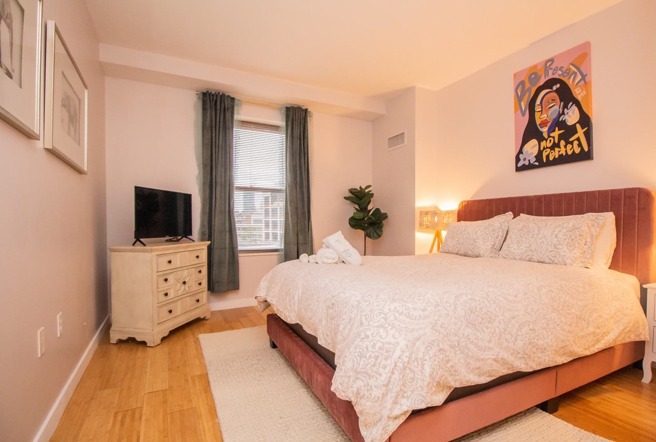 16 Miner St #401 - Photo 4 of 36