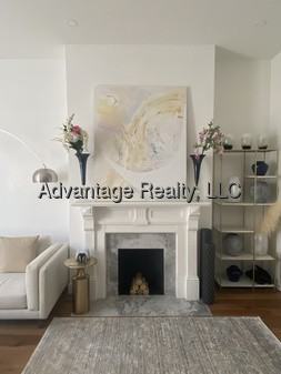 34 Fairfield St #2 - Photo 4 of 31