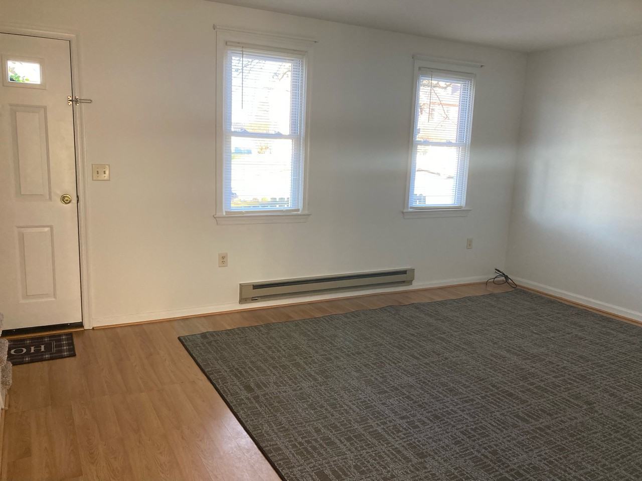 4 Hilldale Dr - Photo 3 of 15