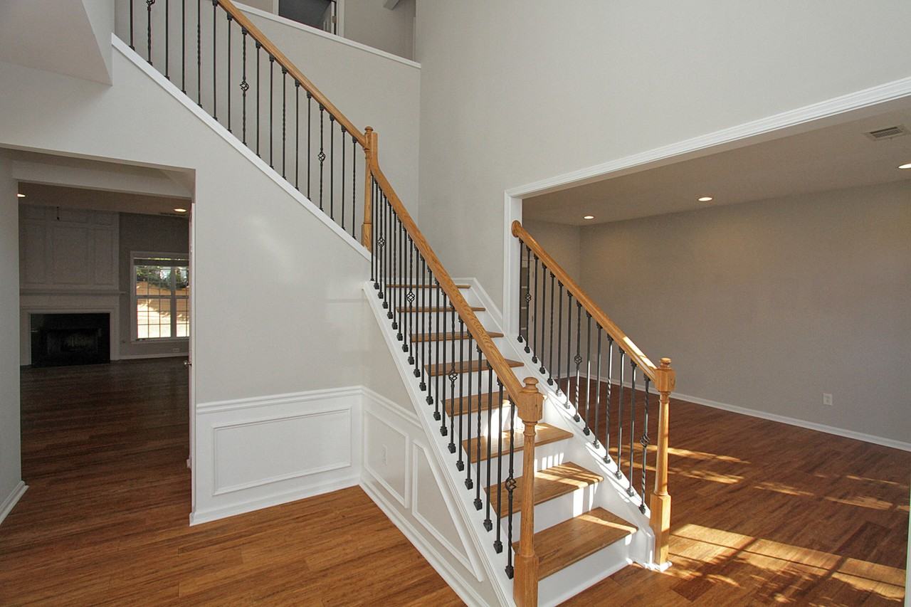 5057 Bethpage Dr - Photo 2 of 34
