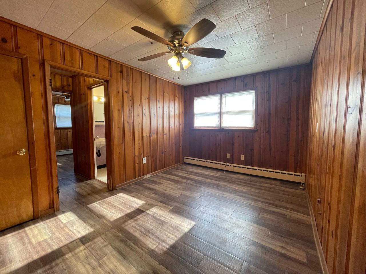 502 Monroe St - Photo 3 of 7