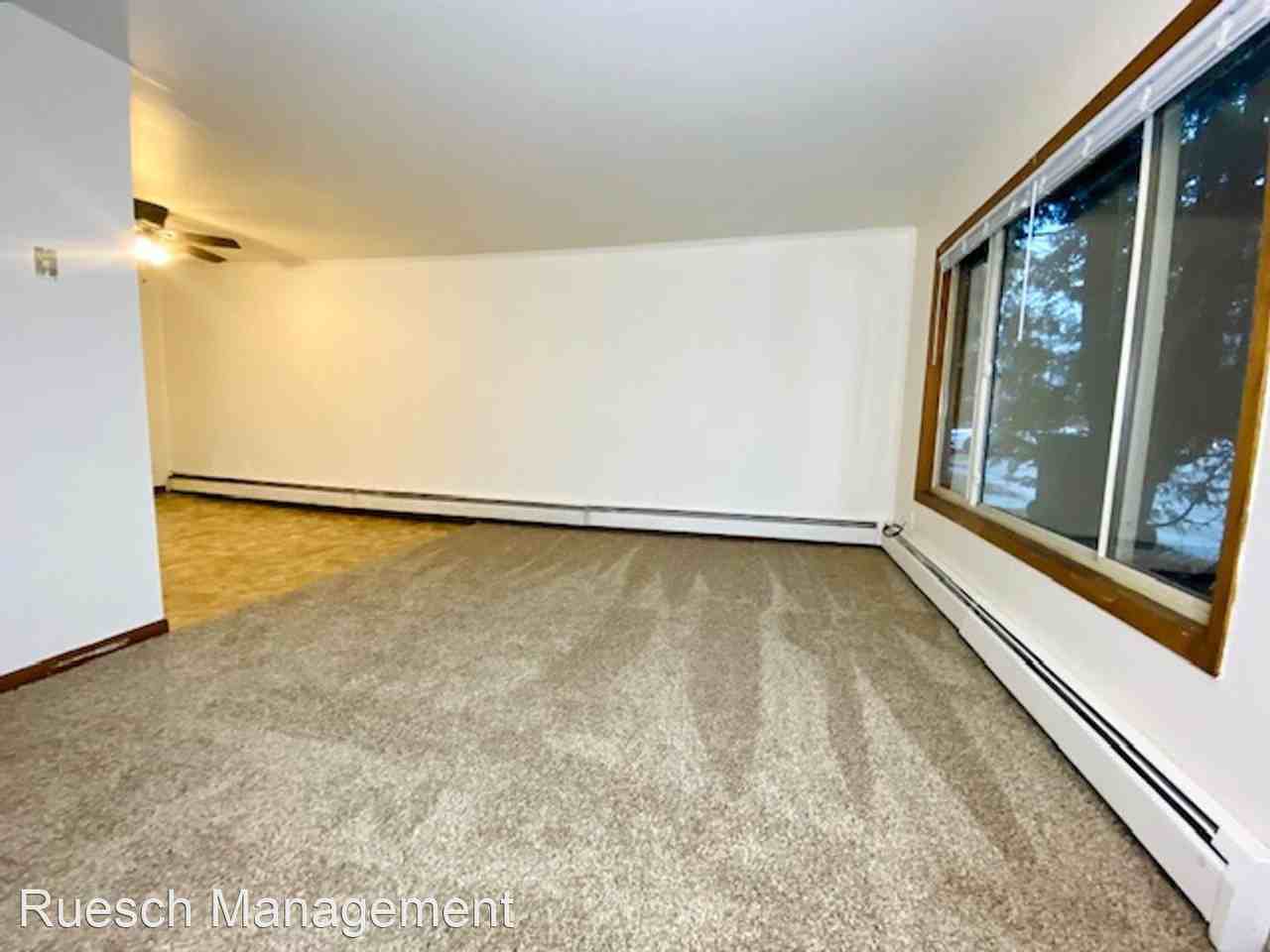 207 E Front St - Photo 2 of 18