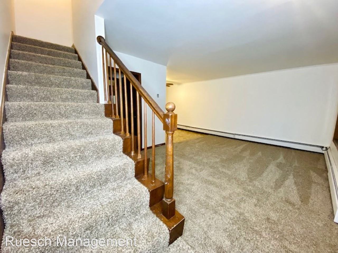 207 E Front St - Photo 3 of 18