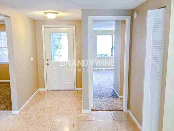 6402 Reef Cir - Photo 2 of 14