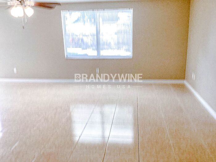 6402 Reef Cir - Photo 3 of 14