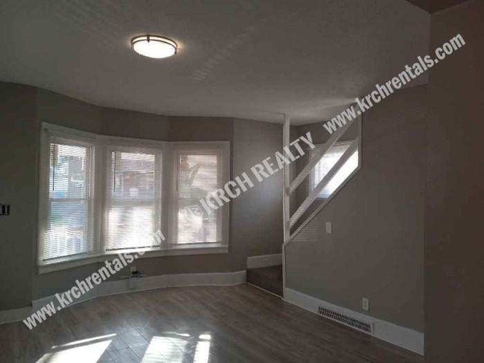 8205 Force Ave - Photo 3 of 22