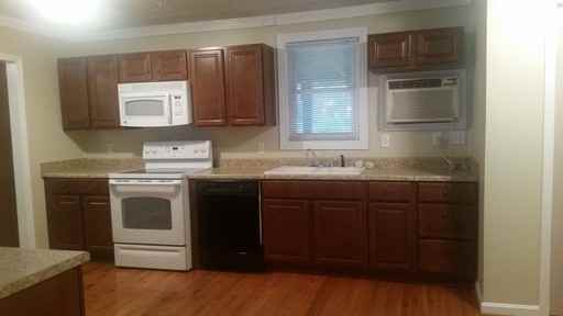 927 N Lakeview Rd - Photo 2 of 21