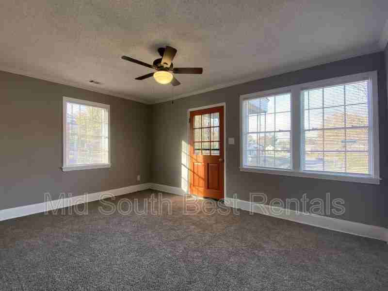 1354 S Cooper St - Photo 2 of 7