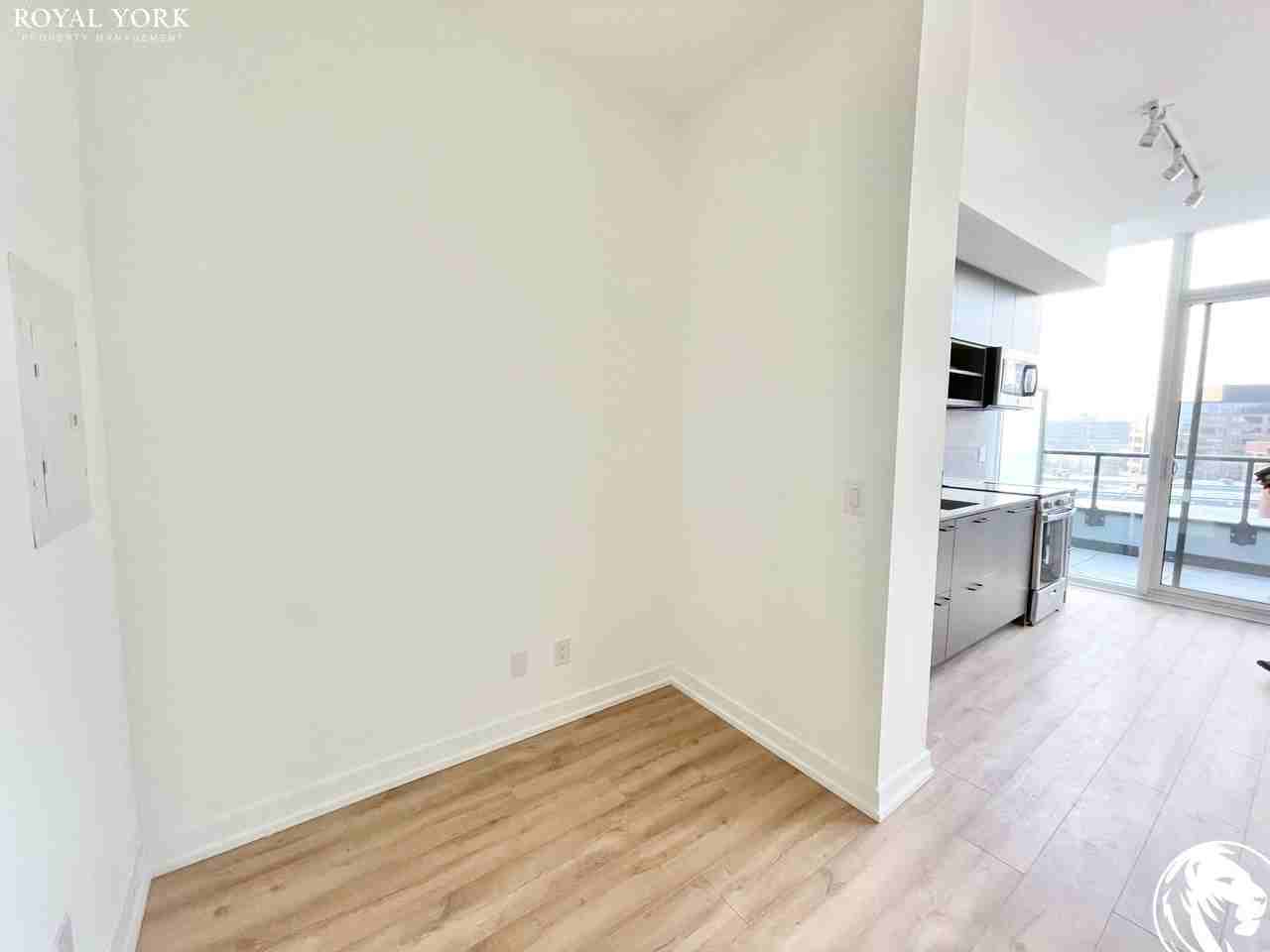 135 East Liberty St #707 - Photo 3 of 23