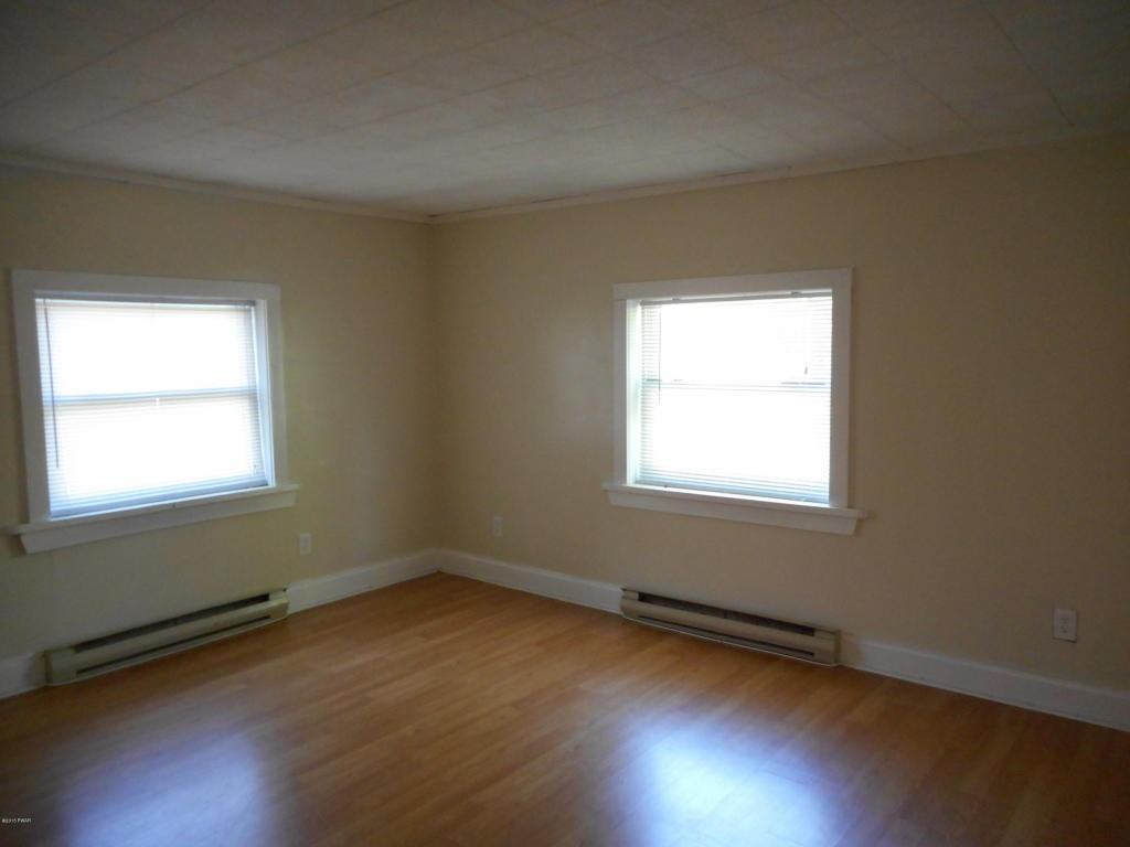 706 Avenue K - Photo 2 of 6