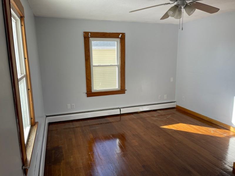 485 Tolland St - Photo 2 of 4