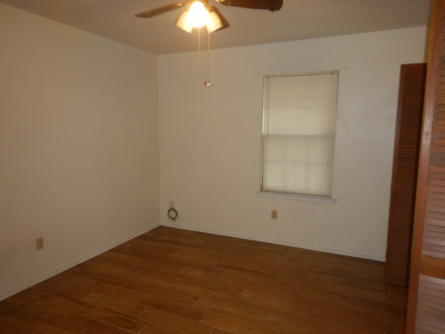 2114 Hollyhill Rd #1 - Photo 6 of 7