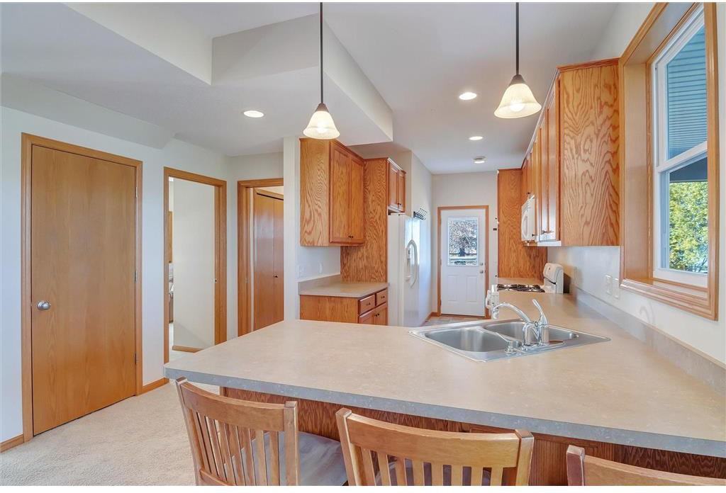 508 Tetonka View Dr - Photo 2 of 12