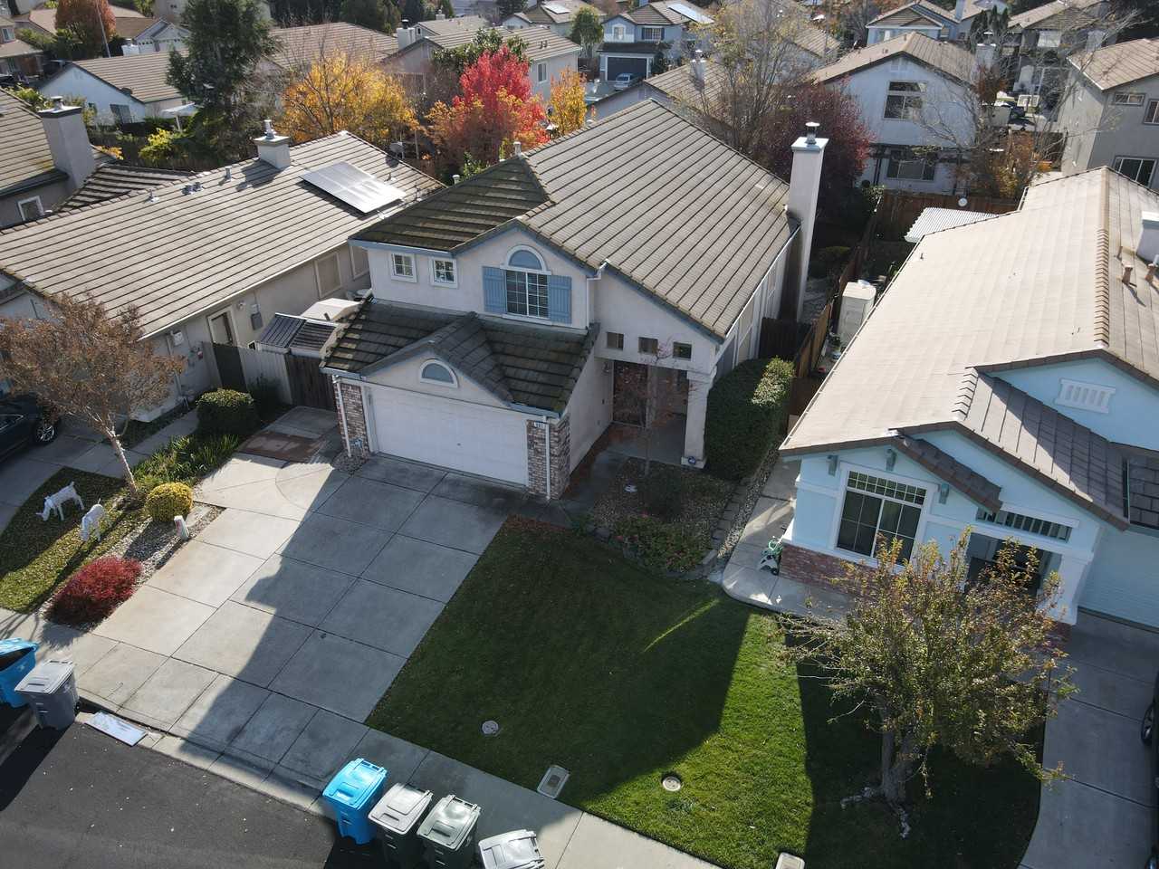 961 Celestine Circle - Photo 2 of 29