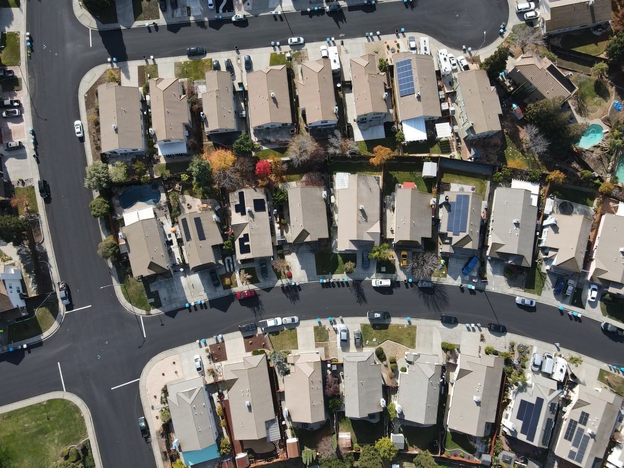 961 Celestine Circle - Photo 7 of 38