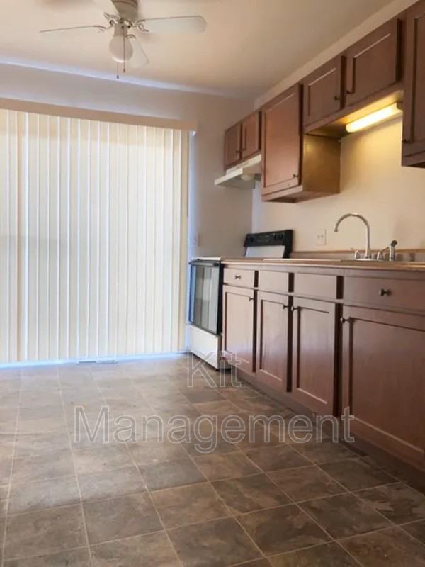 2241 W Laskey Rd - Photo 4 of 5