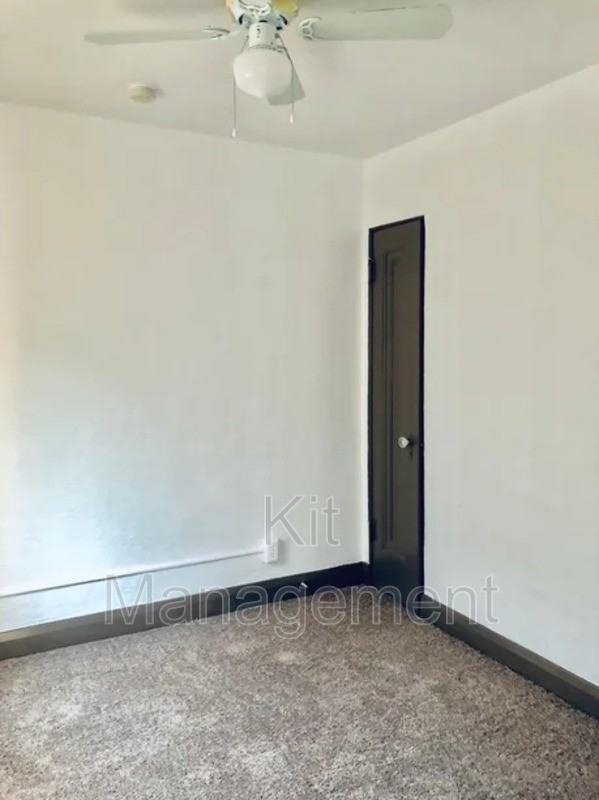 3805 Berkeley Dr #3 - Photo 4 of 7