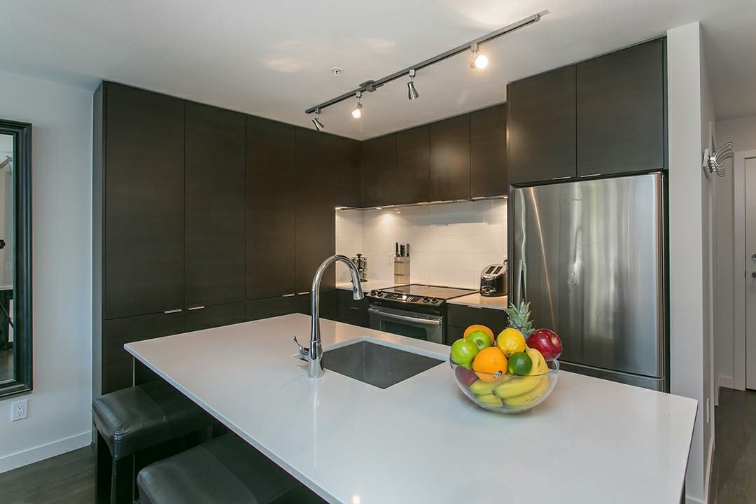 1677 Lloyd Avenue - Photo 2 of 22