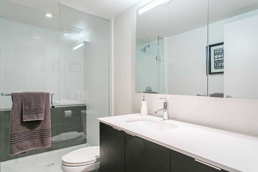 1677 Lloyd Avenue - Photo 3 of 22