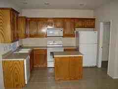 12857 Farmington Dr - Photo 2 of 3