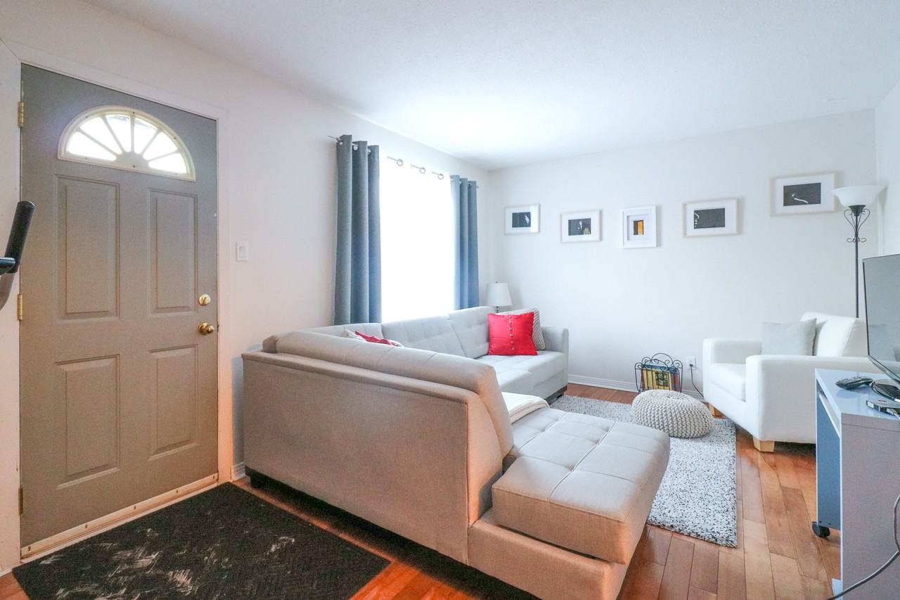 1295 Belgate Way - Photo 3 of 12