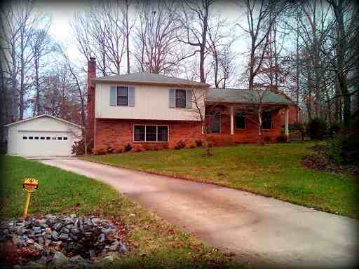 2212 Monticello Dr - Photo 2 of 14