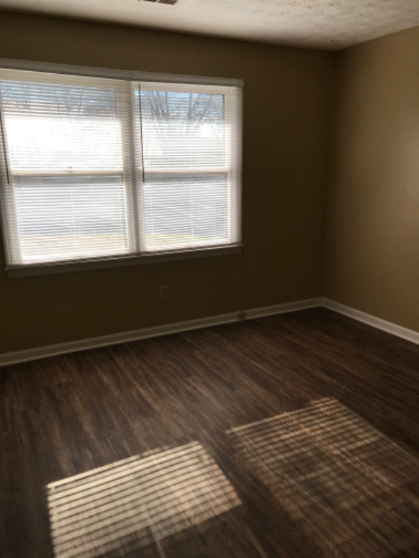 214 Westmoreland Ct - Photo 6 of 14