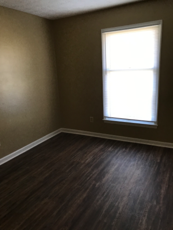 214 Westmoreland Ct - Photo 7 of 14